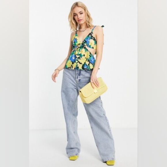 💛Topshop Tropical Floral Cutout Peplum Camisole. Size 8 - Picture 8 of 16